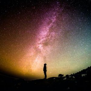 ¿Qué es la astronomía y por qué no hay que confundirla con astrología?