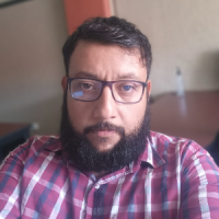 Profesor - Edvaart Sethaziz Jatirian Foltides