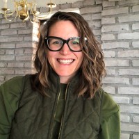 Profesor - Alysse Stavropoulos