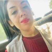 Profesor - Angie Mora