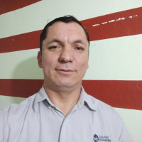 Profesor - Roberto Medina
