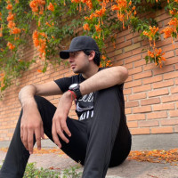 Profesor - Julio Ramos