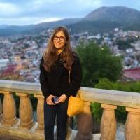 Profesor - Regina Conde Mazari
